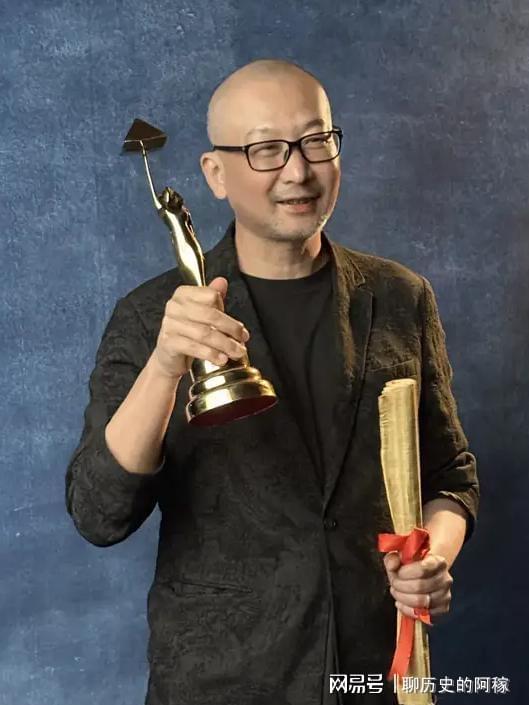 花板让马伊琍和整个娱乐圈“沉默”了新葡京博彩官媒发文58岁管虎再破天(图2) 花板让马伊琍和整个娱乐圈“沉默”了新葡京博彩官媒发文58岁管虎再破天(图2)